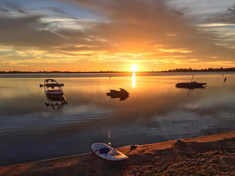 Lake Boga Caravan Park - Holiday Find 3