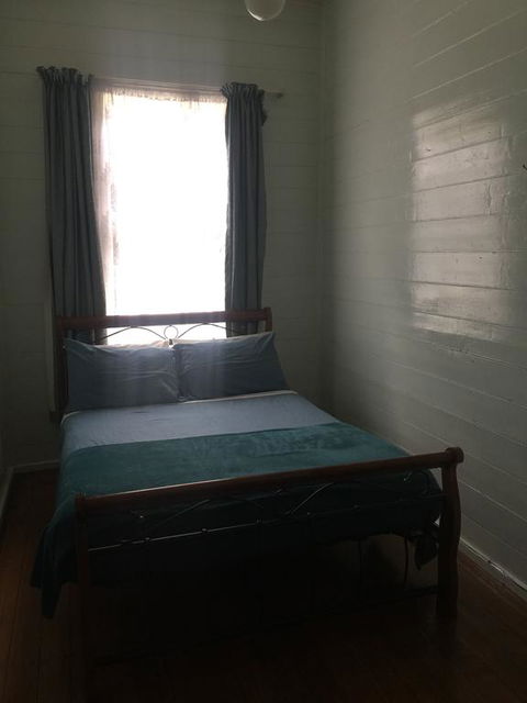 Lake Leake Inn - Holiday Find 1