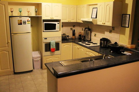 Lake Tyrrell Accommodation - Holiday Find 3