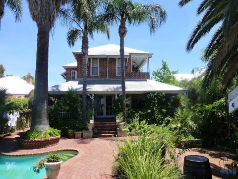 Lakeside Bed & Breakfast - Holiday Find 0