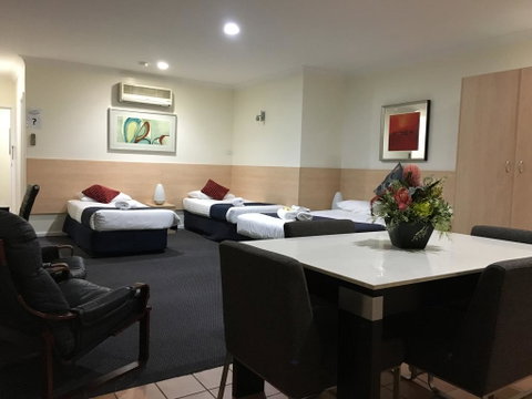 Lakeview Motor Inn - Holiday Find 2