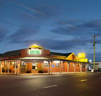 Lamington Hotel Motel - Detached Motel - Holiday Find