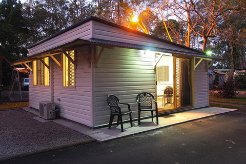 Landsborough Pines Caravan Park - Holiday Find 2
