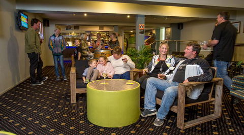 Laurieton Hotel - Holiday Find 1