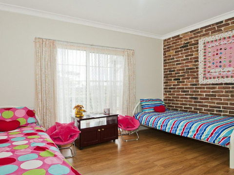 Life Of Riley And Darcey - Ideal For Pets - Holiday Find 3