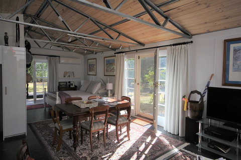 Lily's Farm Studio - Holiday Find 1