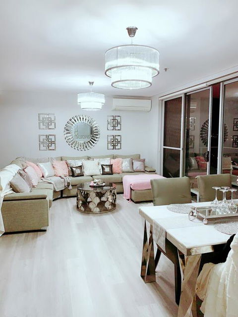 Luxury Apartment With Views - Holiday Find 3