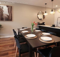 LUXURY Davcorp Executive Rentals - Free Wifi Wine Netflix and Parking in Brompton - Holiday Find