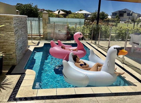 LUXURY VILLA W POOL & SPAS - Holiday Find 1