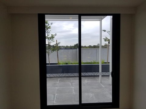 M City Self Contained Apartment - Holiday Find 2