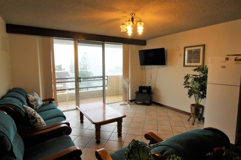 Macquarie Towers 17 1 Waugh Street - Holiday Find 1