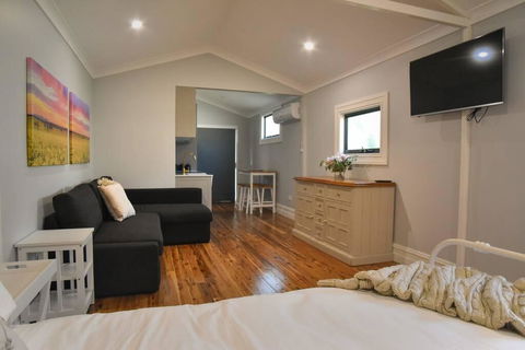 Mar Q Apartment - Holiday Find 1