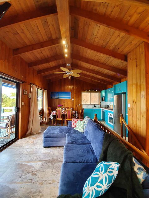 Marazul Paradise Beach House- Panoramic Ocean Views - Holiday Find 3