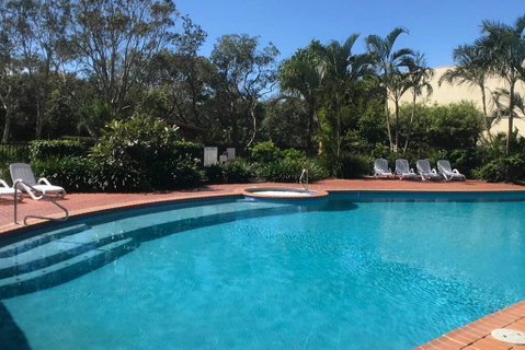 Marcoola Beachfront 3BR -Pool-100m To The Beach. - Holiday Find 3