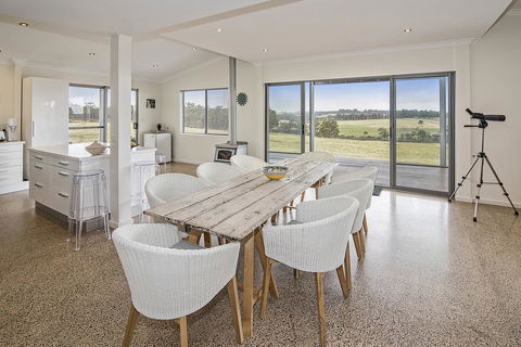 Margaret River Farmhouse - Holiday Find 0