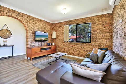 Maria's Beach House - Pet Friendly - Holiday Find 2
