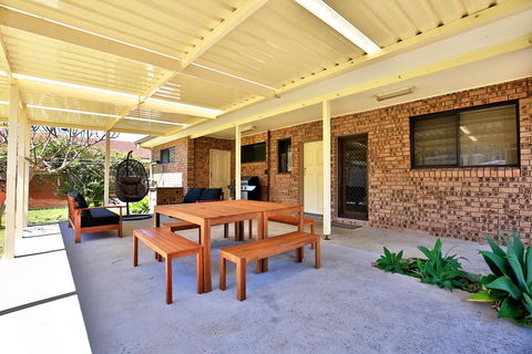 Maria's Beach House - Pet Friendly - Holiday Find 1