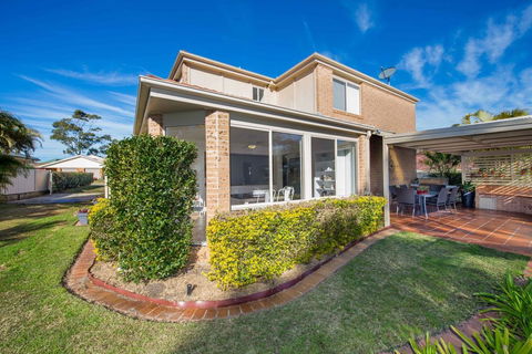 Mariner Beach House - Salamander Bay - Holiday Find 2