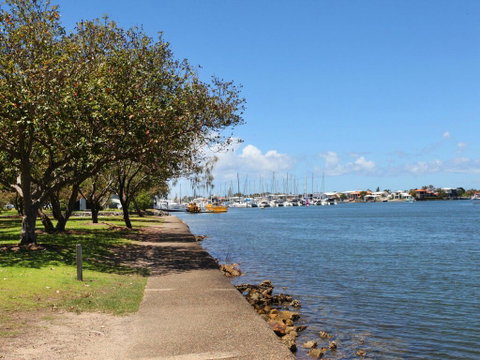Maui 6 - 2 BDRM Apt On Parkyn Pde - Holiday Find 2