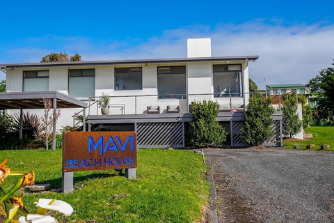 MAVI BEACH HOUSE - Beachfront, Wifi, Views - Holiday Find 2