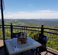 Mayfield on Montville - Holiday Find