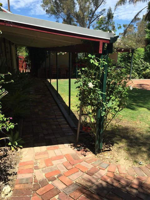Meadow Cottage Guildford Western Australia - Holiday Find 3