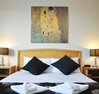 Meadowbrook Hotel Brisbane - Holiday Find