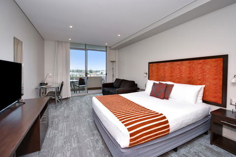 Mercure Centro Port Macquarie - Holiday Find 3