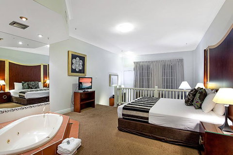 Mercure Maitland Monte Pio - Holiday Find 1