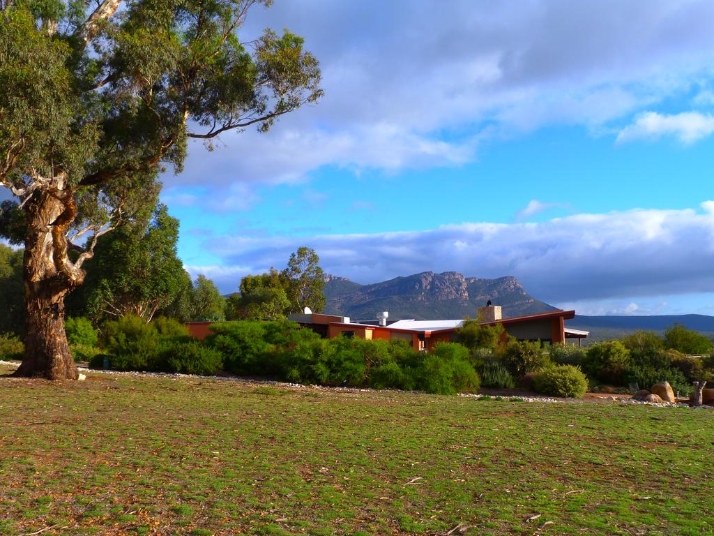 Jung VIC Holiday Find