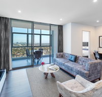 Meriton Suites Chatswood - Holiday Find