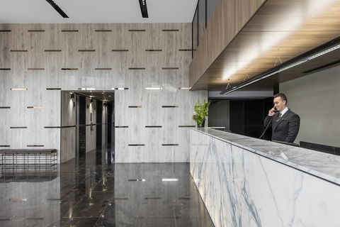 Meriton Suites Church Street, Parramatta - Holiday Find 2