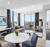 Meriton Suites Mascot Central - Holiday Find