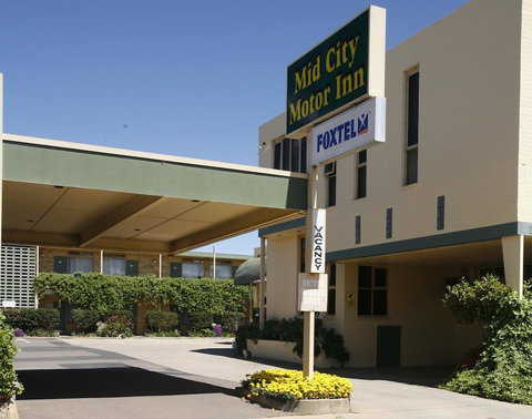 Mid City Motor Inn Queanbeyan - Holiday Find 2