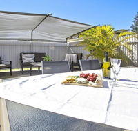 Middle Sea - perfect for two families - Holiday Find