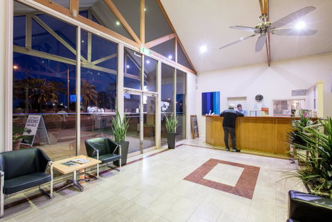 Mildura Inlander Resort - Holiday Find 2