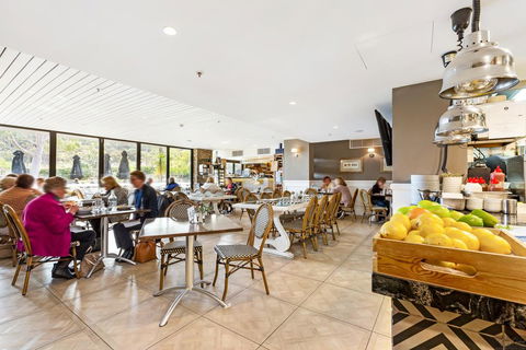 Miramare Gardens Boutique Accommodation - Holiday Find 2