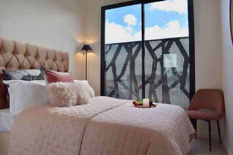 Modern And Elegant Apartment Near The Beach - Holiday Find 3