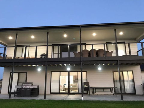 Moments On The Water - Holiday Find 1