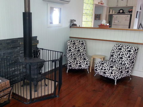 Montville Holiday House - Holiday Find 3