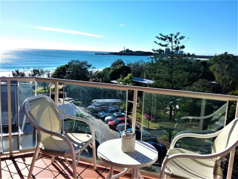 Mooloolaba Beachfront Apartment - Holiday Find 1