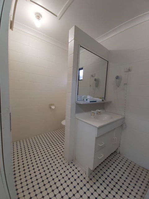 Motel Ingham - Holiday Find 3