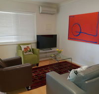 Mt.Lawley Superb 2 BR location Comfort style 3 - Holiday Find