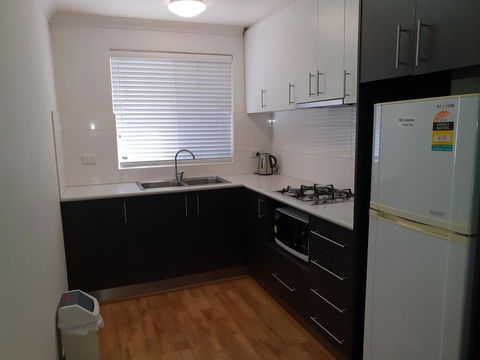 Mt.Lawley Superb 2 BR Location Comfort, Style 4 - Holiday Find 3