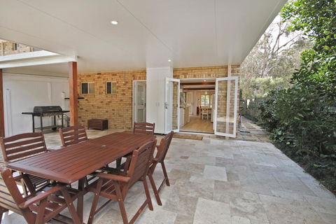 Mudjimba Sands, Mudjimba, Pet Friendly, BOND 500, LINEN INCLUDED, WIFI - Holiday Find 1