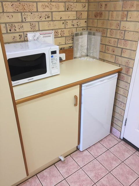 Mulga Country Motor Inn - Holiday Find 3