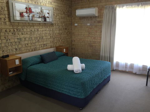 Mulga Country Motor Inn - Holiday Find 1