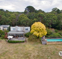 Myers Road Retreat Plus Guest House - Holiday Find