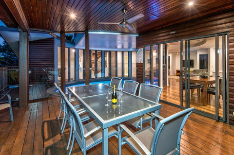 Nautilus On Hamilton Island - Holiday Find 1