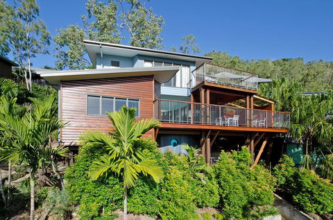 Nautilus On Hamilton Island - Holiday Find 0